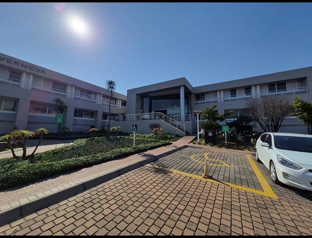 643M² OFFICE TO LET IN WOODMEAD